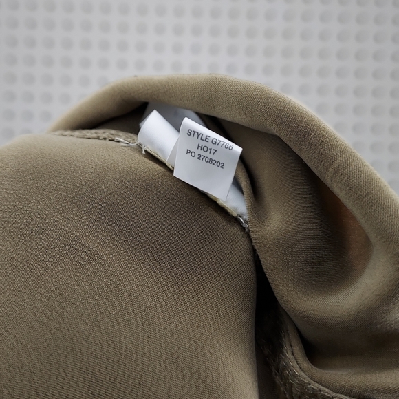 J Crew Silk Button Shirt 2 Collar Pocket Long Sleeve Army Green Satin Blouse - Picture 5 of 5